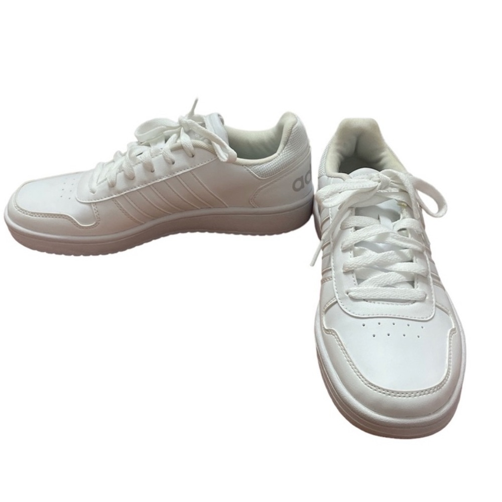 Adidas Size 8 , men’s white sneaker
